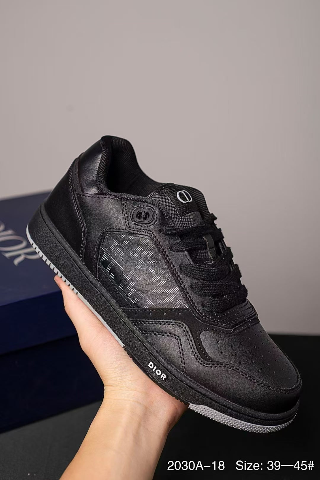 B27 Uptown Low-Top black