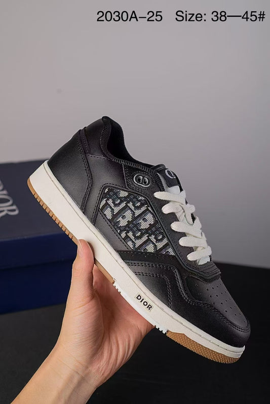 B27 Uptown Low-Top Sneaker Black with white stripes